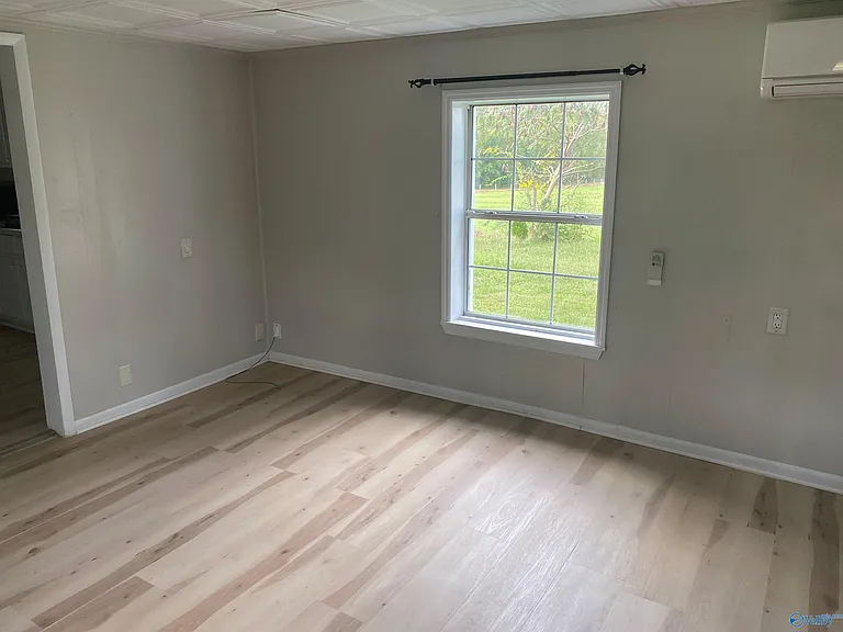 239 Cryer Rd — Photo 11