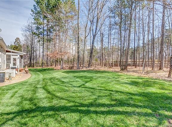 3rd image of 258 Squirrel Ln