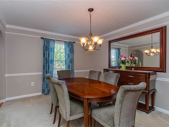 4th image of 112 Carlye Dr