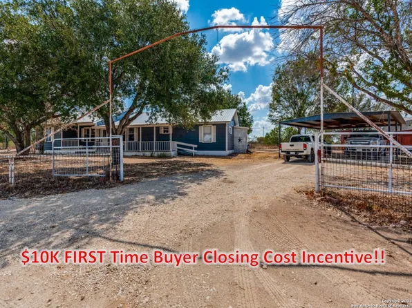 7154 Linne Rd, Seguin, TX 78155
