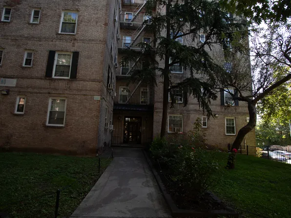 56-05 31st Avenue image 14 of 17