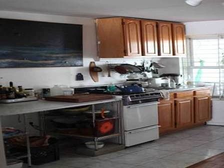 1st image of 207 Lexington Ave