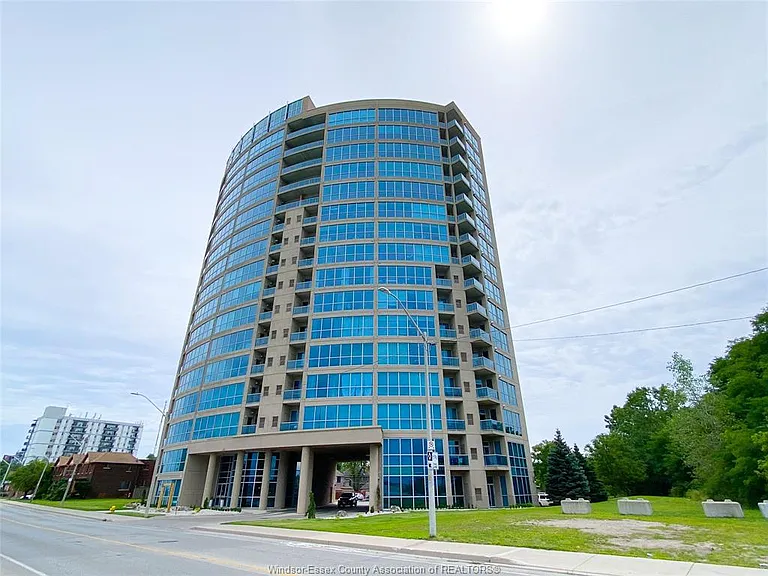 1225 Riverside Dr W #408 — Photo 1