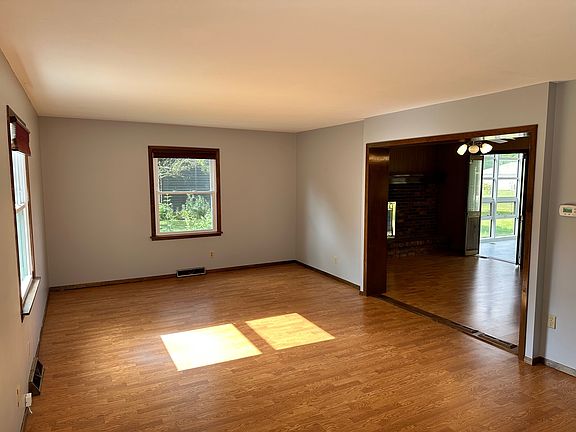 4th image of 7600 Sheila Dr