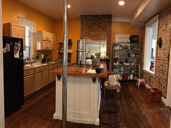 4th image of 122 W Clay St #1