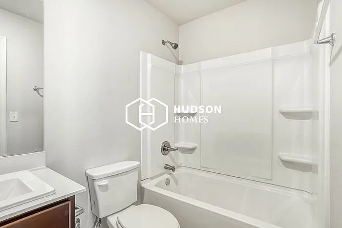 507 N Monroe St #B — Photo 8