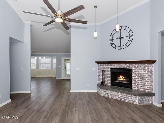 5th image of 727 Golden Hawk Dr