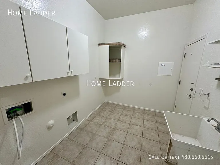 6822 S 55th Ln — Photo 23