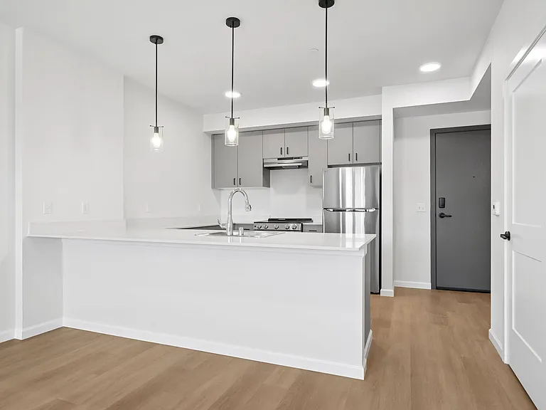 Hogum Bay Apartments — Photo 60
