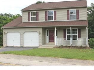 3 Ridge Vista Dr, Pine Grove, PA 17963