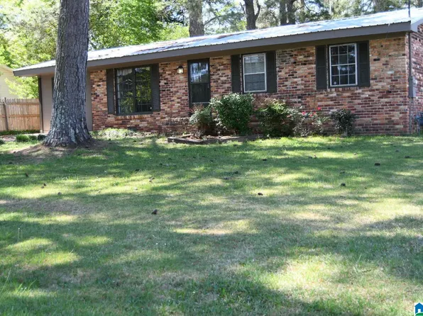 1013 Nimitz Ave, Talladega, AL 35160