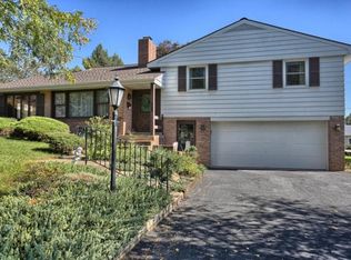 1617 Ridgedale Dr, Lancaster, PA 17601