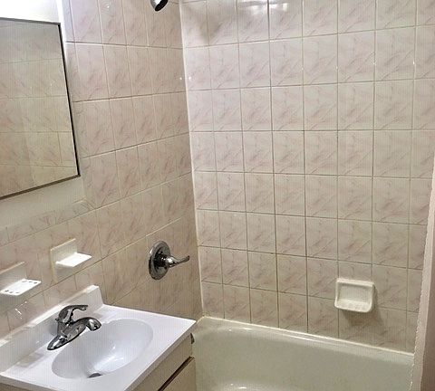 5th image of 158 E 107th St APT 3B
