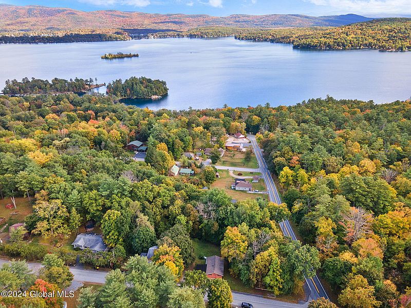 2nd image of 8 Cramer Ridge Road