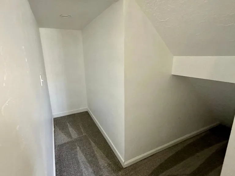 477 E Williams Ave — Photo 17