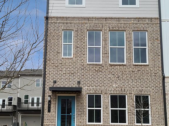 Front Portion / Entrance