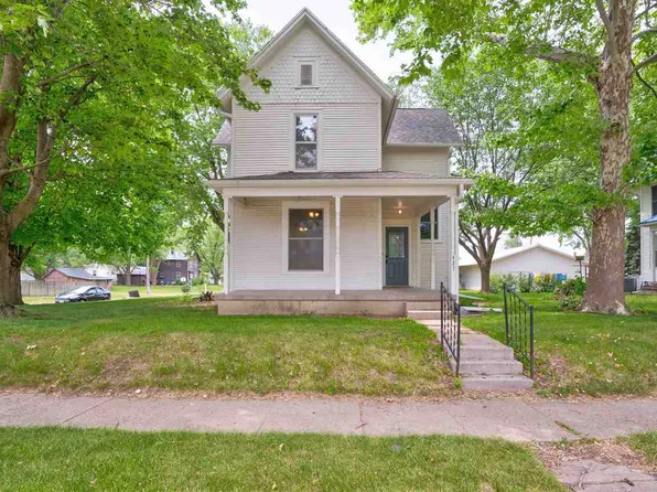 427 S 4th Ave, Washington, IA 52353