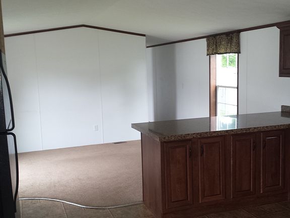 Living Room/ Kitchen