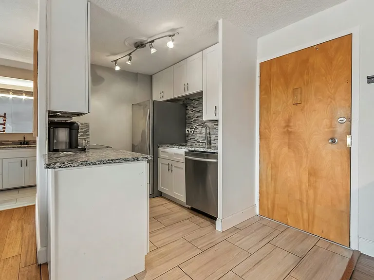 4800 E Hale Pkwy — Photo 12