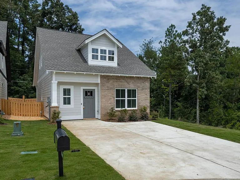 168 Patton Way — Photo 1