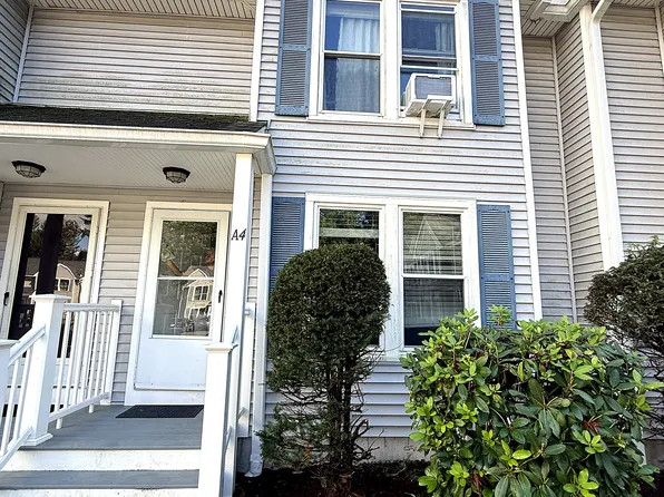 10 Groton Rd APT A4, Westford, MA 01886