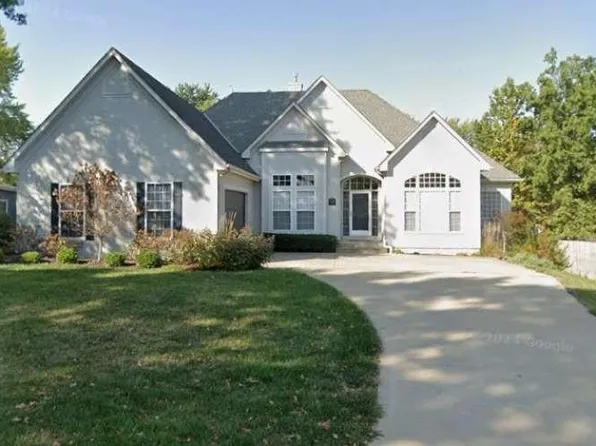 5130 SW Royal Tern Point, Lees Summit, MO 64082
