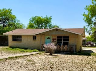 1079 Trinity St, Eagle Pass, TX 78852