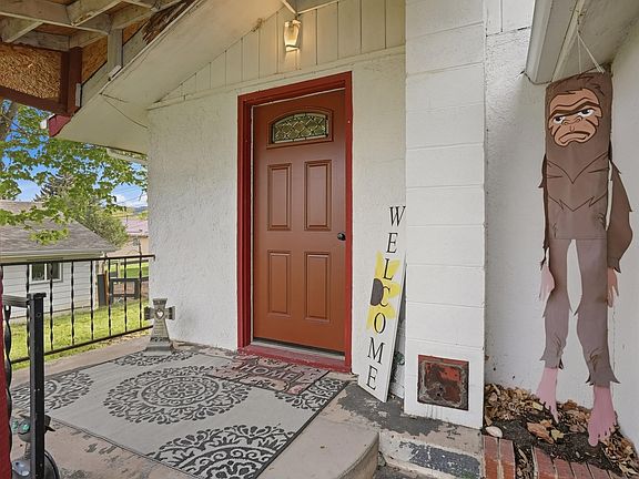 4th image of 305 8th St