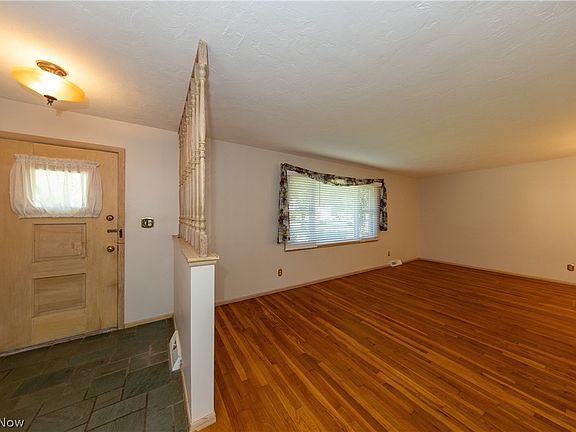 3rd image of 4632 Anderson Rd