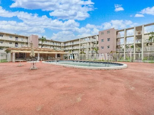 2800 NW 56th Avenue #F102, Lauderhill, FL 33313