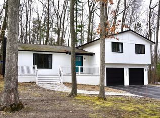 4239 W Timberwood Dr, Traverse City, MI 49686