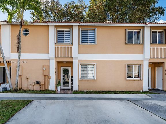 4th image of 14066 SW 179th Ter #14066