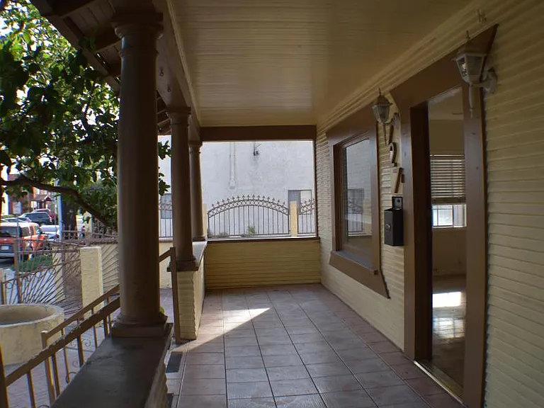 127 Orange Ave — Photo 7