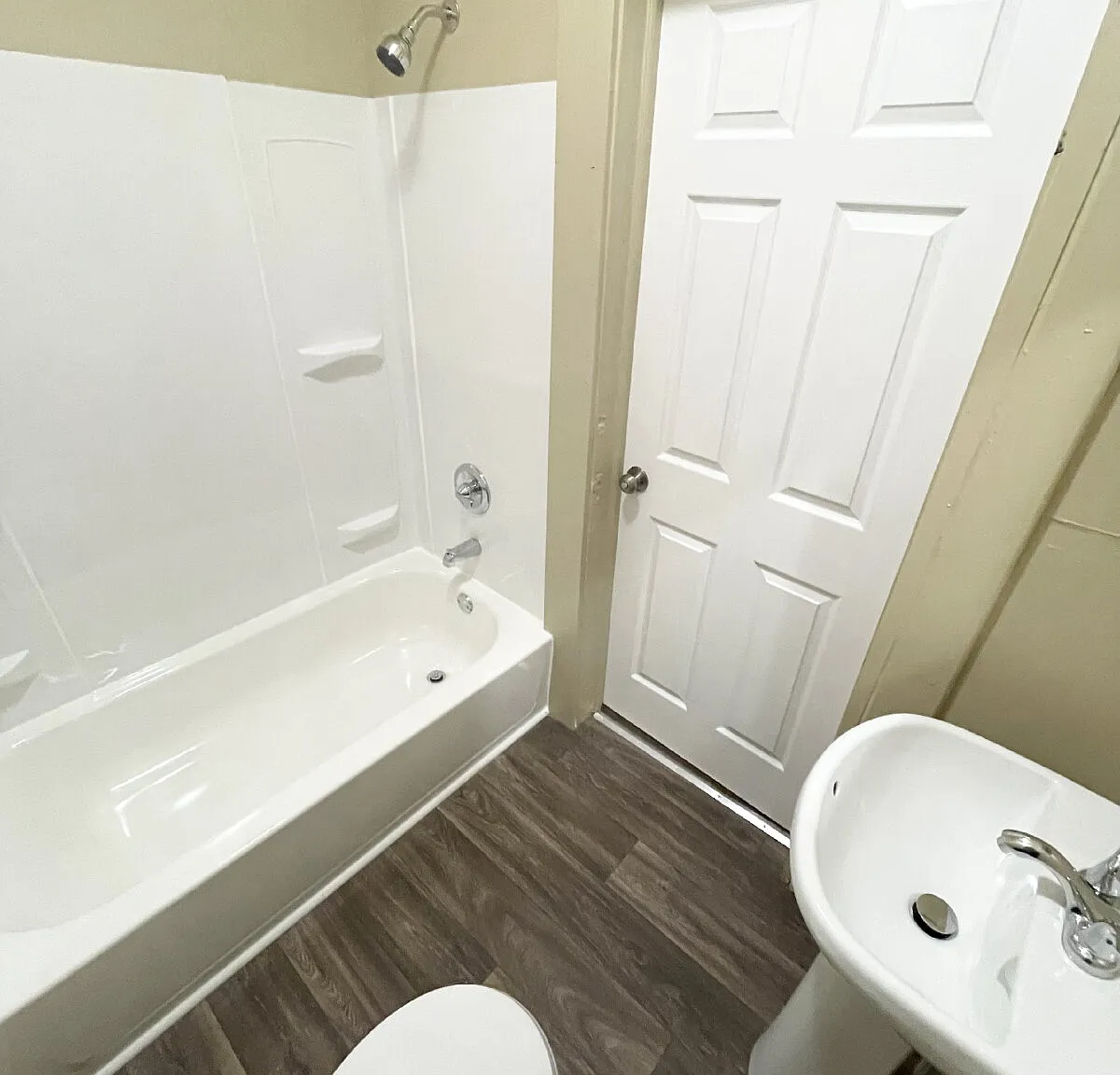 4 bed, $995 — Photo 4