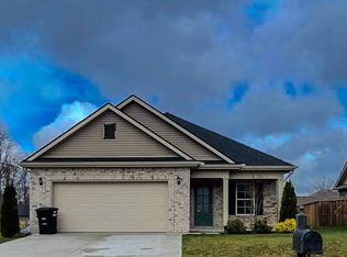 308 Spring Breeze Dr, Tullahoma, TN 37388