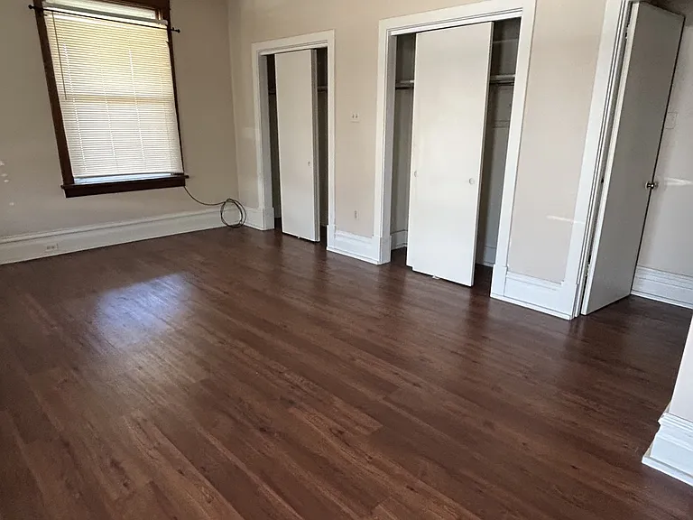 802 Bridge St — Photo 11