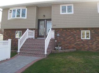 265 S 3rd St, Lindenhurst, NY 11757