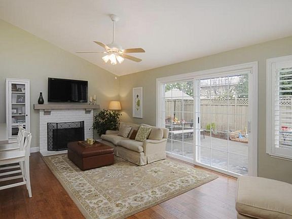 5th image of 2220 Nola Dr