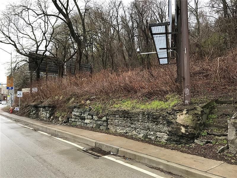 2nd image of 3798 Bigelow Blvd