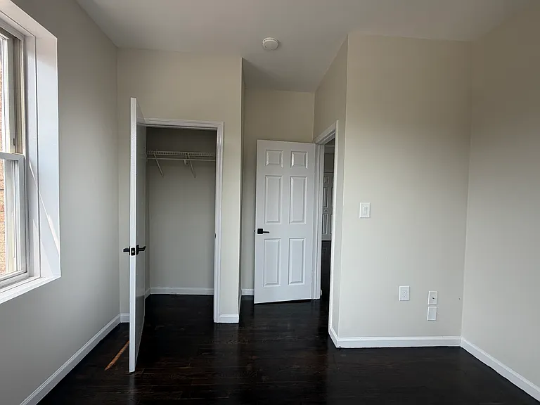168 N Grove St #205 — Photo 8