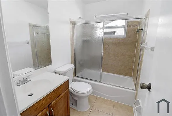 12020 NW 34th Pl — Photo 5