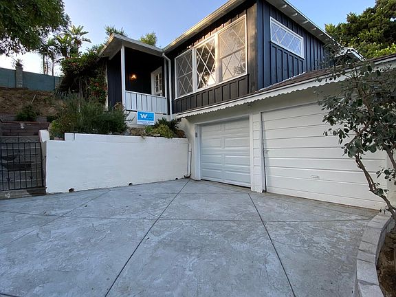 2nd image of 2464 Lindsay Ln