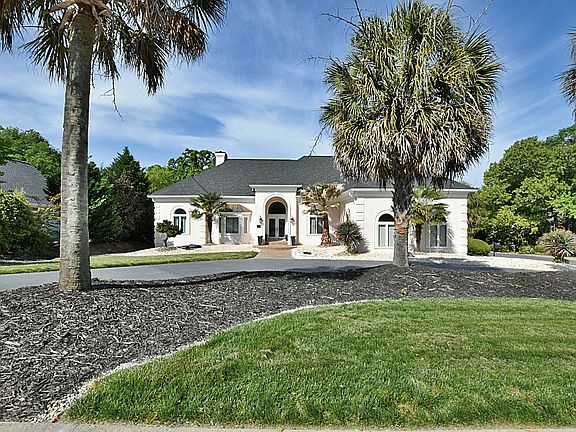 4th image of 15705 Eagleview Dr