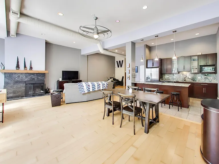 1760 W Wrightwood Ave #102 — Photo 8