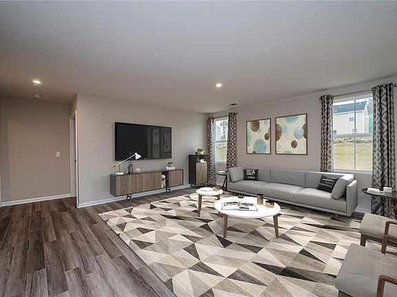 4th image of 105 Barrington Creek Dr