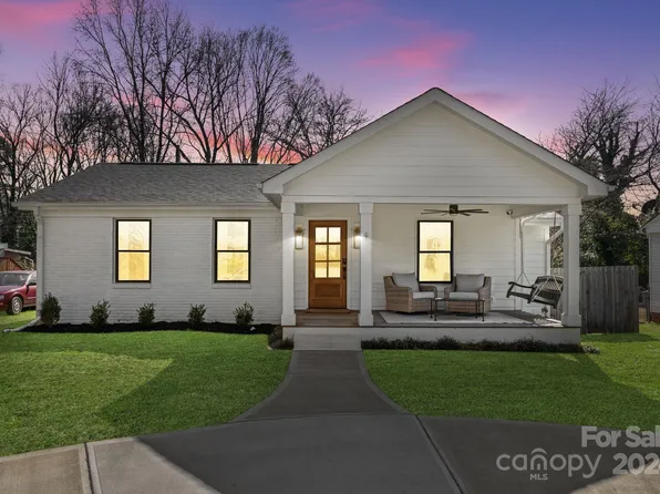 512 Manhasset Rd, Charlotte, NC 28209