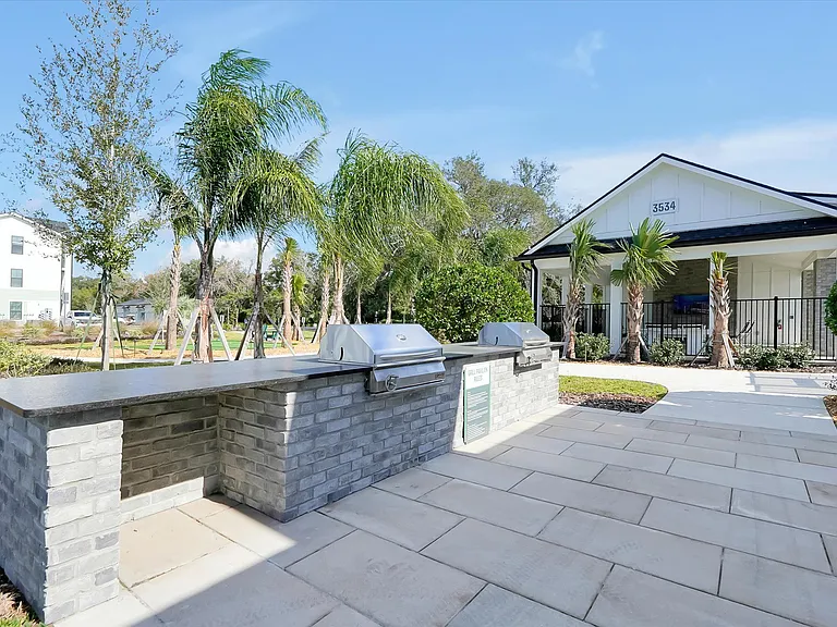 Evolve Grove Park — Photo 18