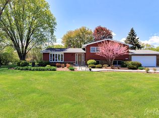 3615 Weingart Rd, Johnsburg, IL 60051