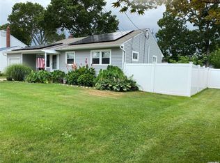 9 Dollard Dr, North Babylon, NY 11703