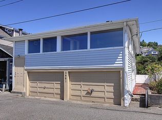 2461 Day Island Blvd W, University Place, WA 98466